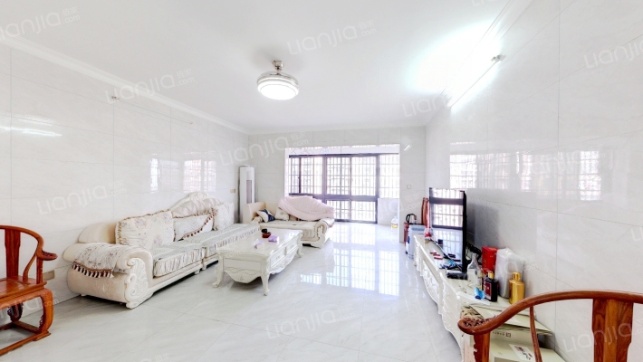 滨江新苑A区二手房实景图