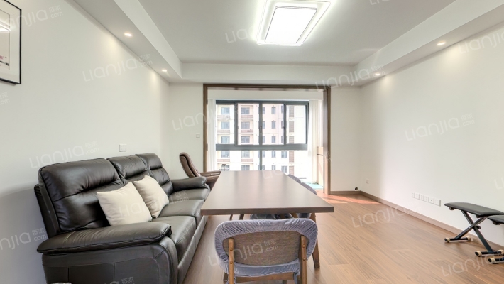 巨塔花园二手房实景图