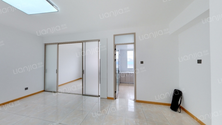 劳动路28号二手房实景图