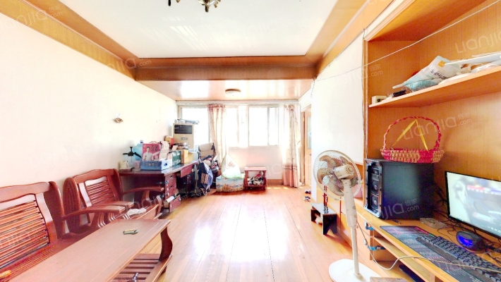 虹泰公寓西区二手房实景图