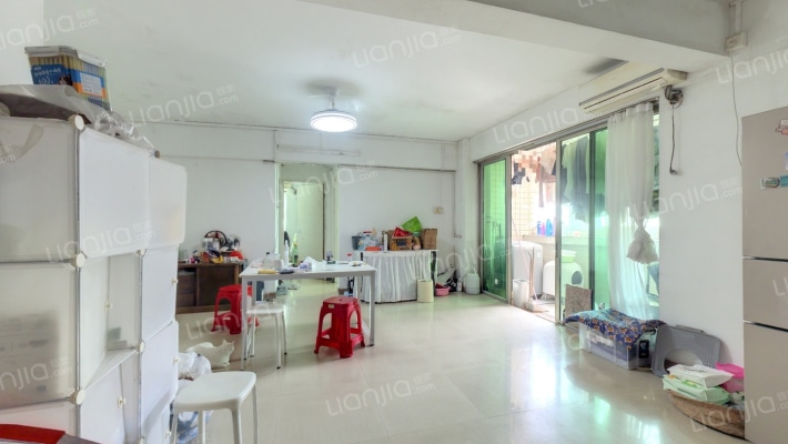 戒毒所宿舍二手房实景图