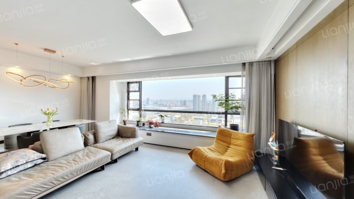 和协风格首岸二手房实景图