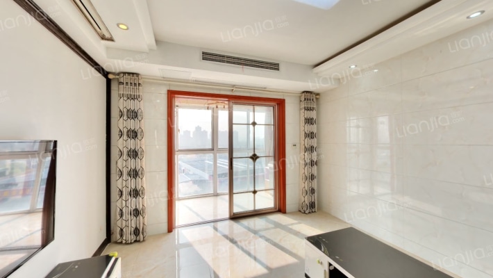 云林春雷苑B区二手房实景图