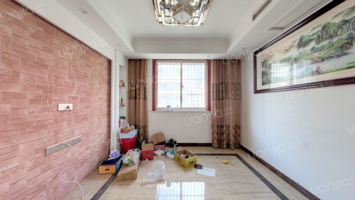 森大蒂花苑南区二手房实景图