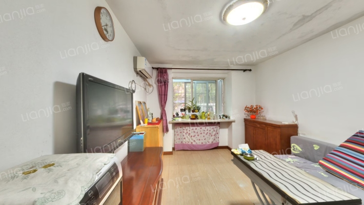 倚虹中里二手房实景图