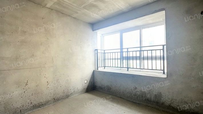 七一嘉苑B区二手房实景图