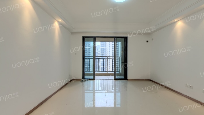 宝龙世家A区二手房实景图