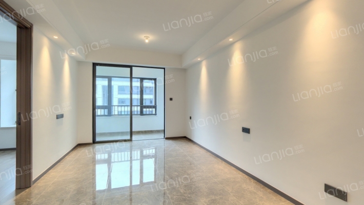 联发正荣臻华府二手房实景图