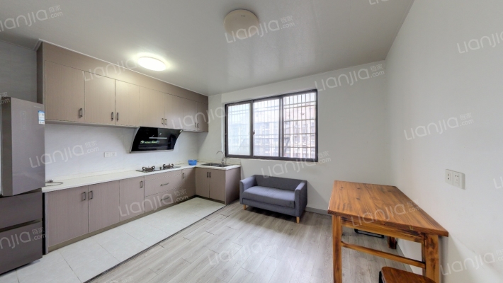 银泰小区二手房实景图