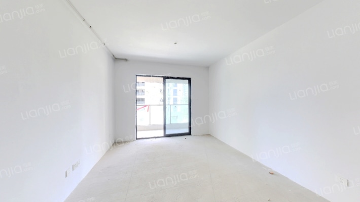 龙盛华庭国瑞府二手房实景图