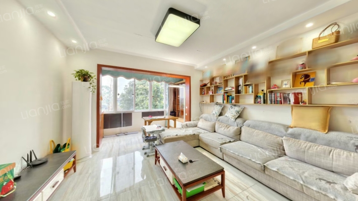 华阳滨河花园二手房实景图