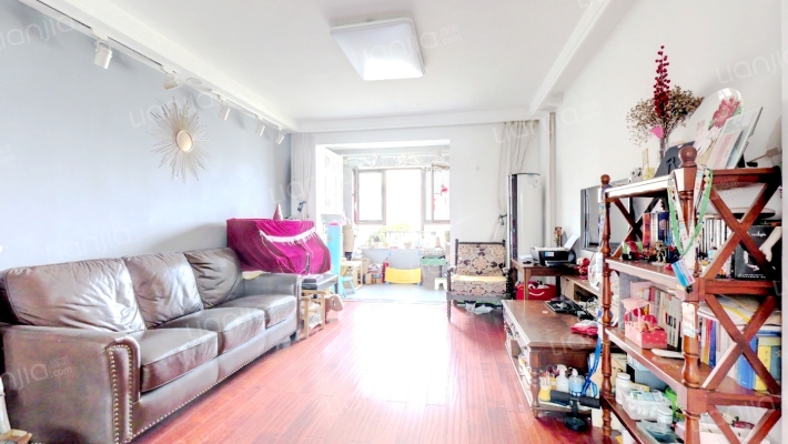 绿地隆悦公馆二手房实景图