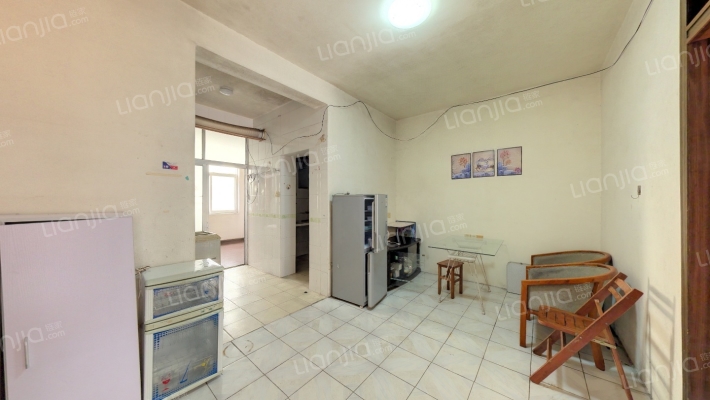 自治区人事厅宿舍二手房实景图