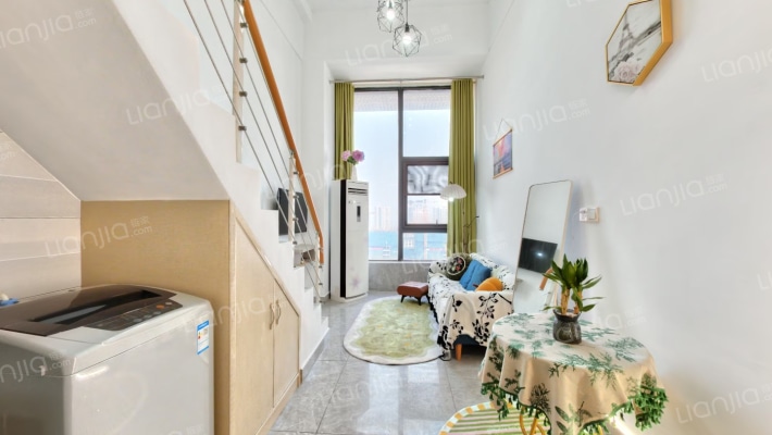 沃华W广场二手房实景图