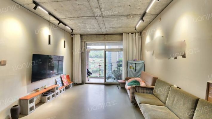 泰美蓝山二手房实景图