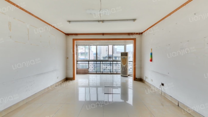 南岸一家二手房实景图