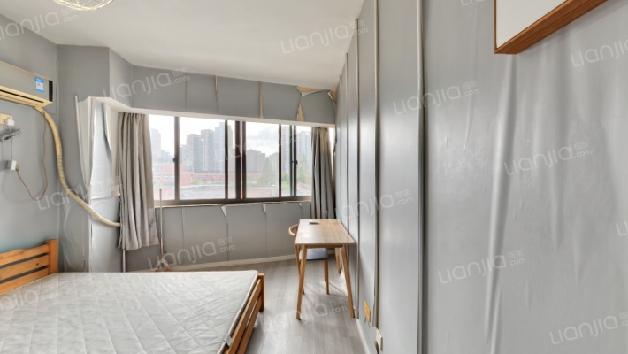 超级星期天二手房实景图