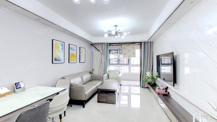 保利罗兰春天二手房实景图