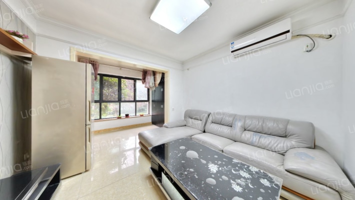 绿地圣路易名邸二期二手房实景图