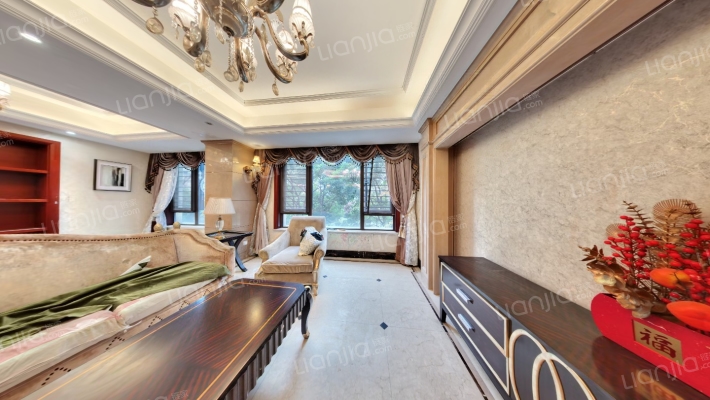 龙尚府二手房实景图