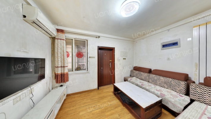 凤凰山路街二手房实景图