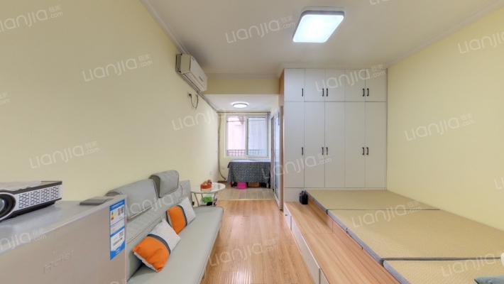 优派青年公寓二手房实景图