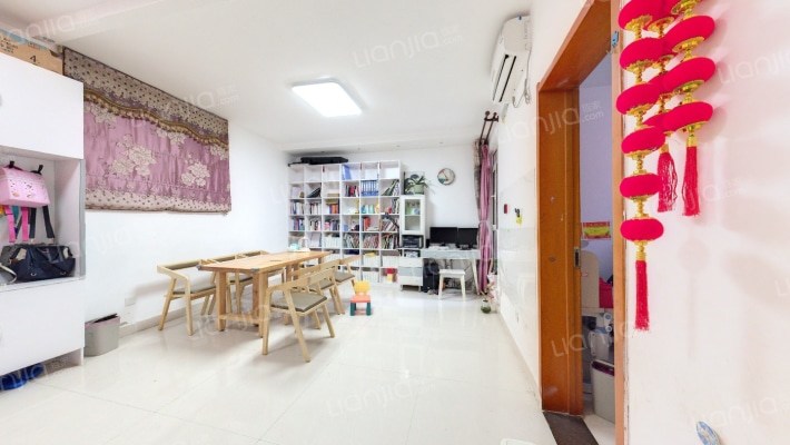 鼎邦丽池二手房实景图