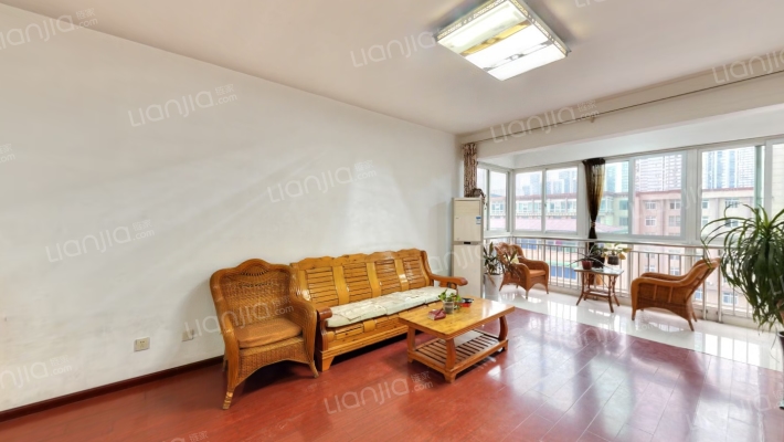 茶店子正街96号二手房实景图