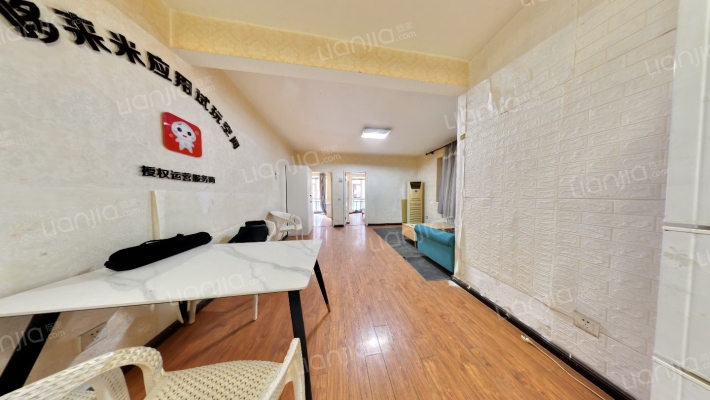 中贸广场二手房实景图