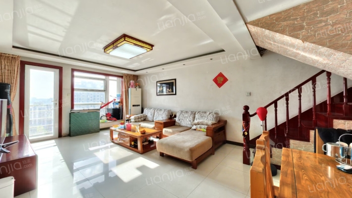 顺驰领海二手房实景图