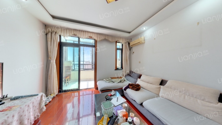 名佳花园二手房实景图