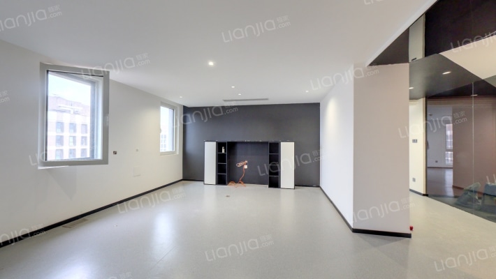 万国城MOMA二手房实景图