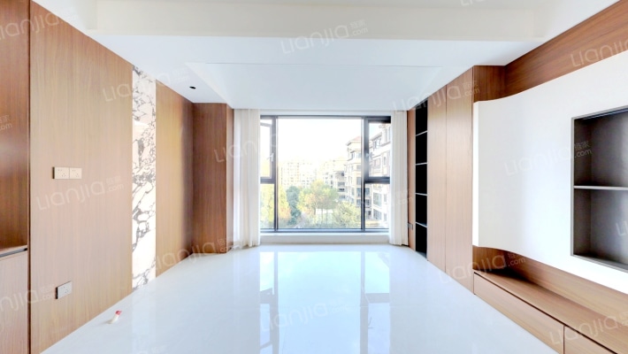 麓湖宫A区二手房实景图