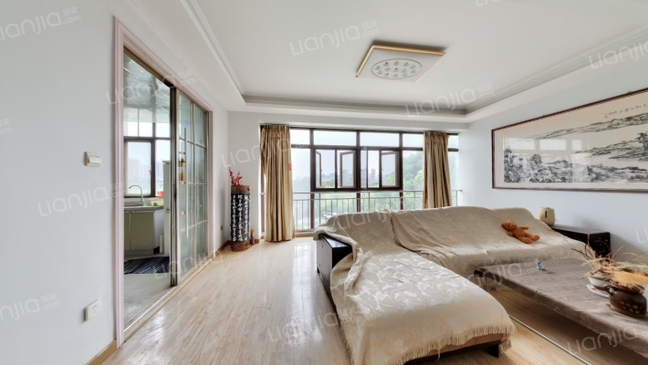 东方夏威夷国际花园二手房实景图