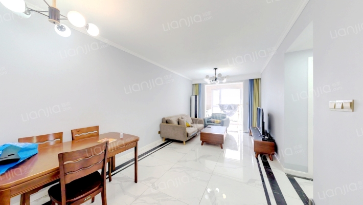 中南世纪城2期二手房实景图