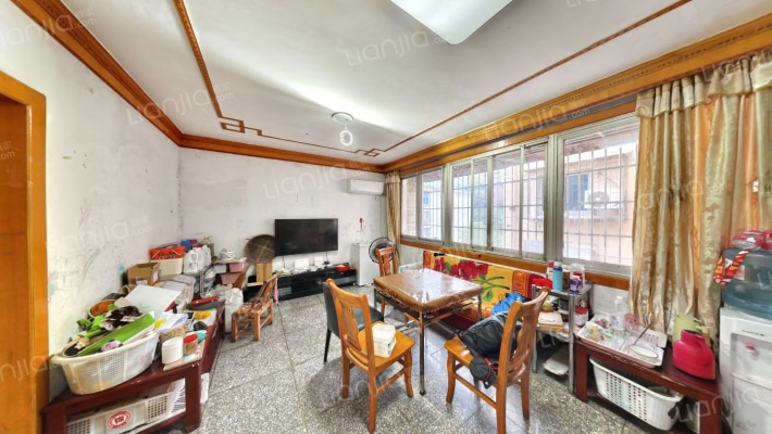 向东南路小区二手房实景图