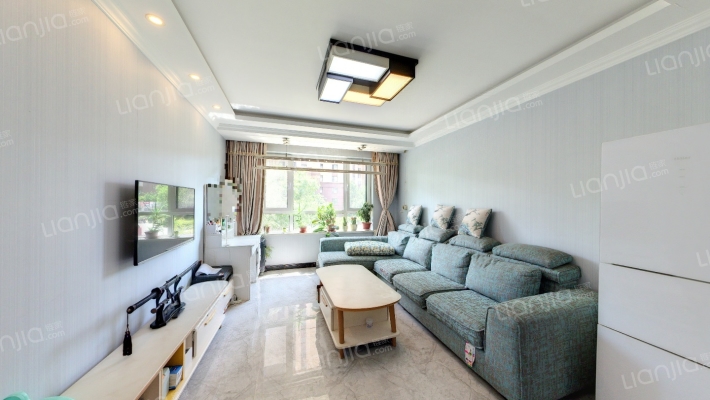 金辉湖畔里二手房实景图