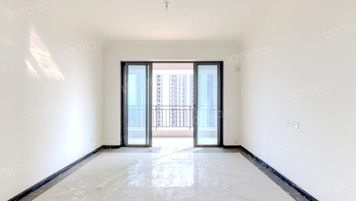 碧桂园盛世名门二手房实景图