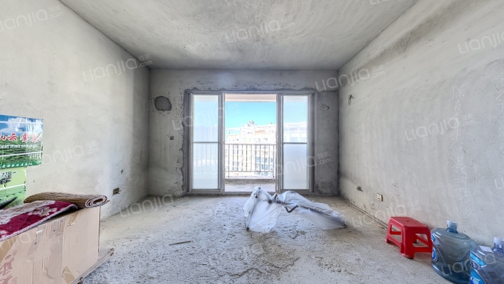 海联新村二手房实景图