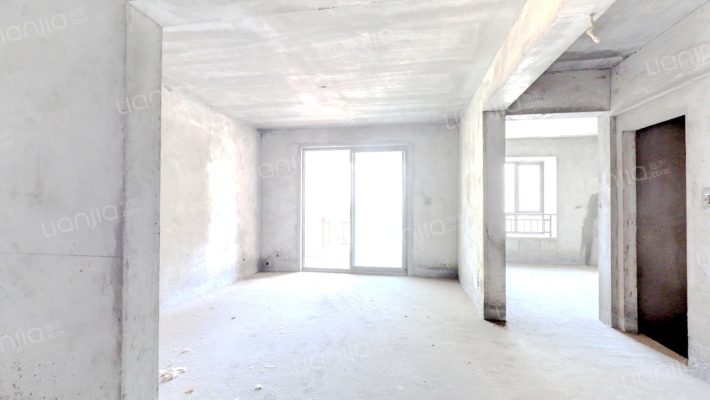 凯旋尊邸二手房实景图