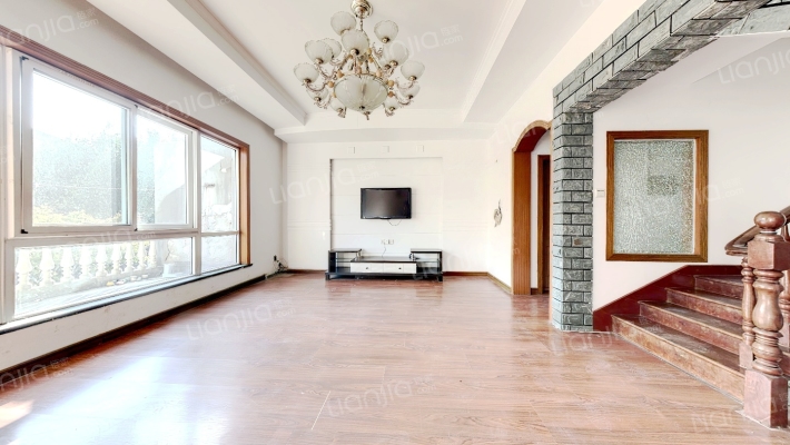 鲈乡花园二手房实景图