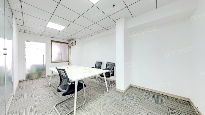 新世界中心二手房实景图