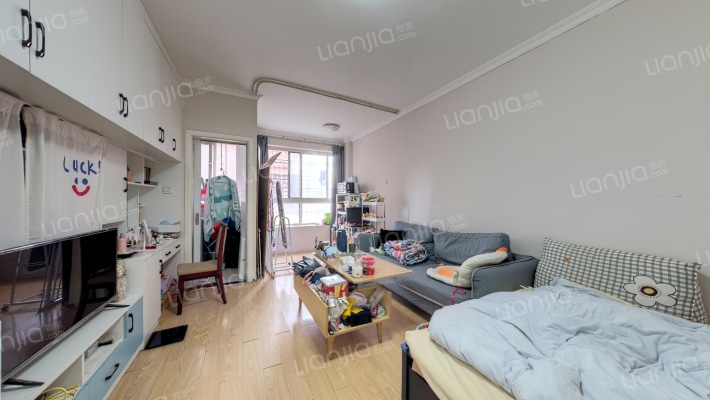 草莓街区二手房实景图