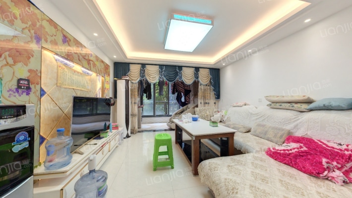 保利·紫薇郡二手房实景图