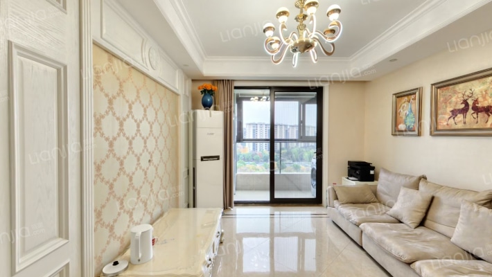 融创河滨之城雨澜轩二手房实景图