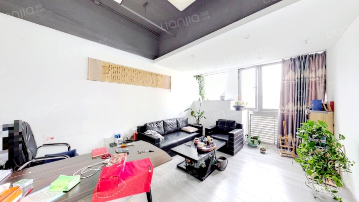 罗宾森顶峰光辉二手房实景图