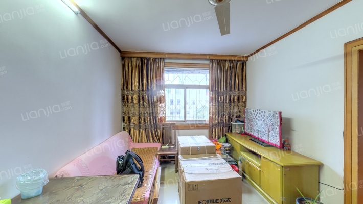 公交宿舍二手房实景图