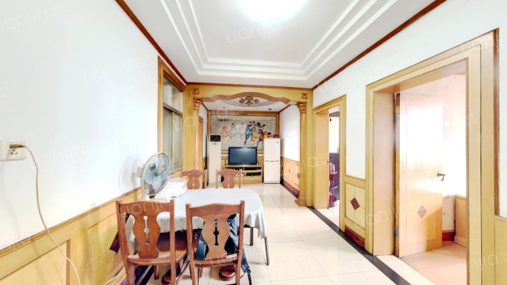 教育局职工宿舍楼二手房实景图