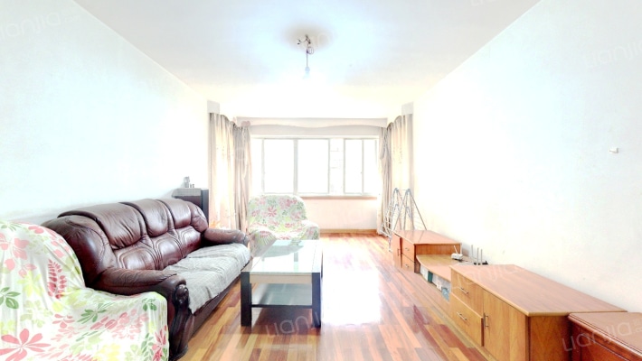 蓑草路52号二手房实景图