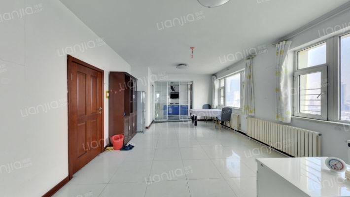 军需高层二手房实景图